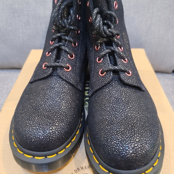 DR. MARTENS 1460 EYELET BEJEWELLED BOOTS BLACK WOMEN SIZE 10 - Picture 12 of 16